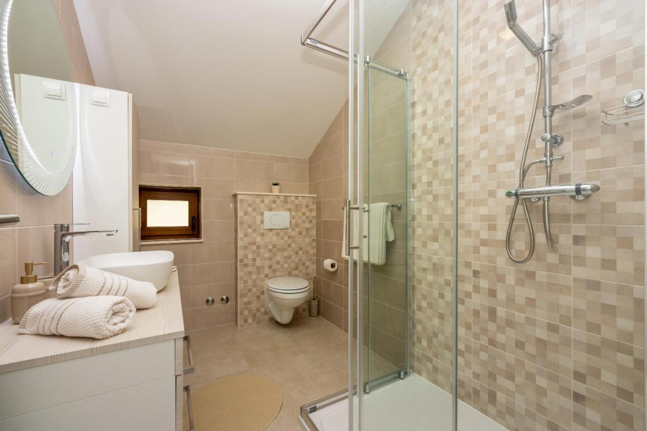 Villa Antani With Heated Pool, Sauna & Jacuzzi Crikvenica Extérieur photo