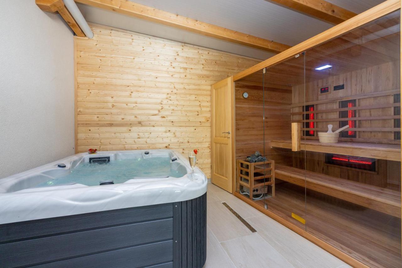 Villa Antani With Heated Pool, Sauna & Jacuzzi Crikvenica Extérieur photo