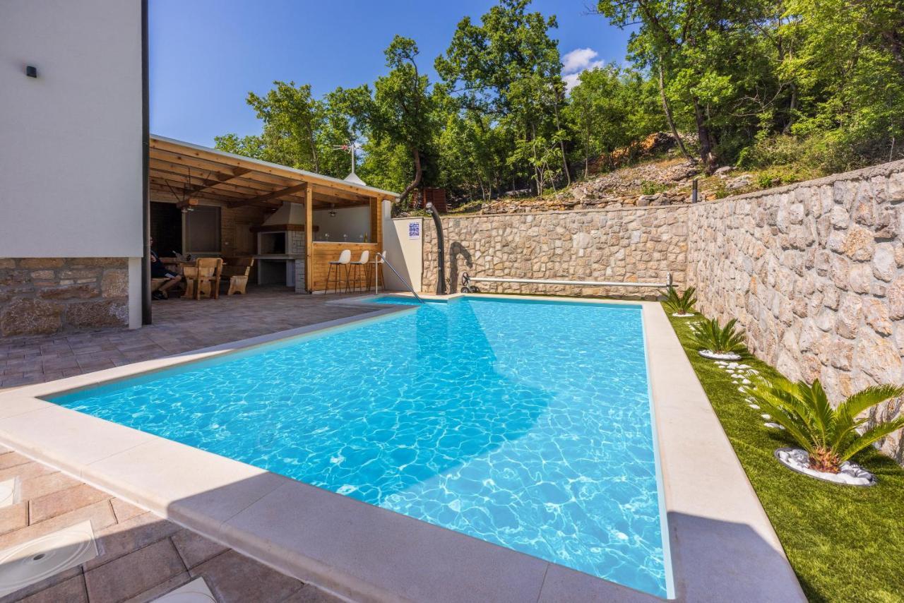 Villa Antani With Heated Pool, Sauna & Jacuzzi Crikvenica Extérieur photo