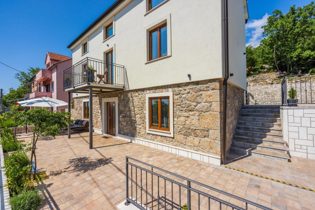 Villa Antani With Heated Pool, Sauna & Jacuzzi Crikvenica Extérieur photo