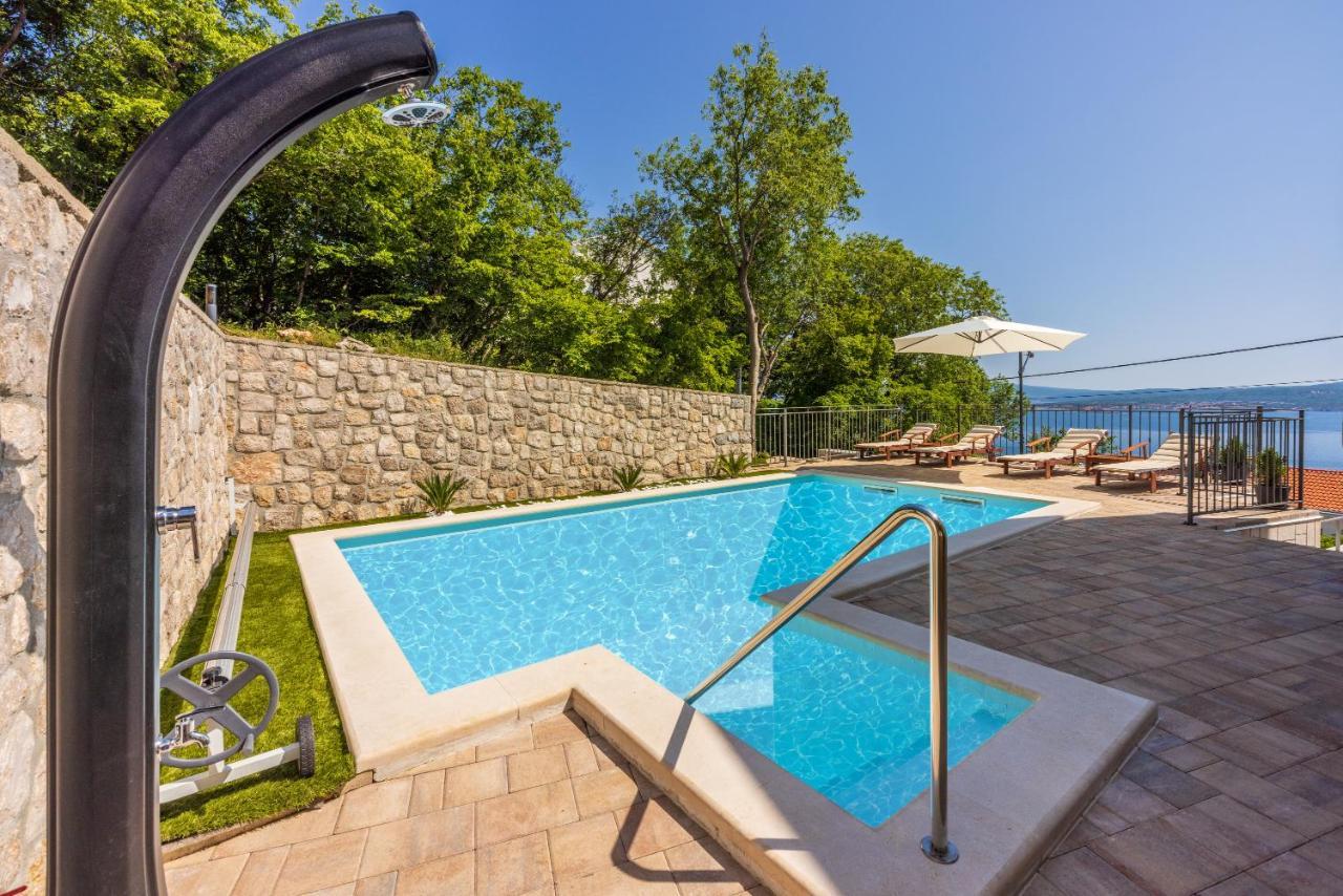 Villa Antani With Heated Pool, Sauna & Jacuzzi Crikvenica Extérieur photo